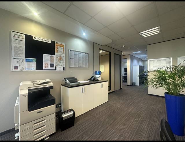 423M² OFFICE TO LET IN SANDTON CENTRAL